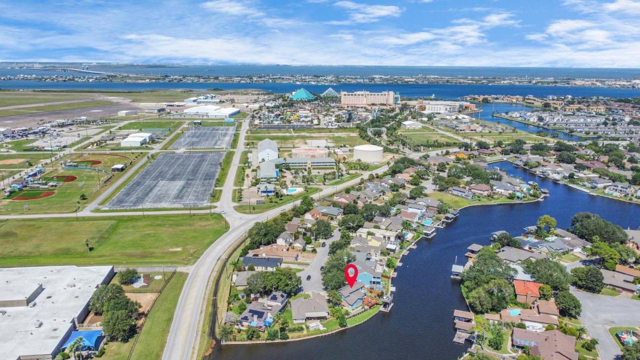 Beauty On The Water! Lake House Near The Beaches! Galveston Buitenkant foto