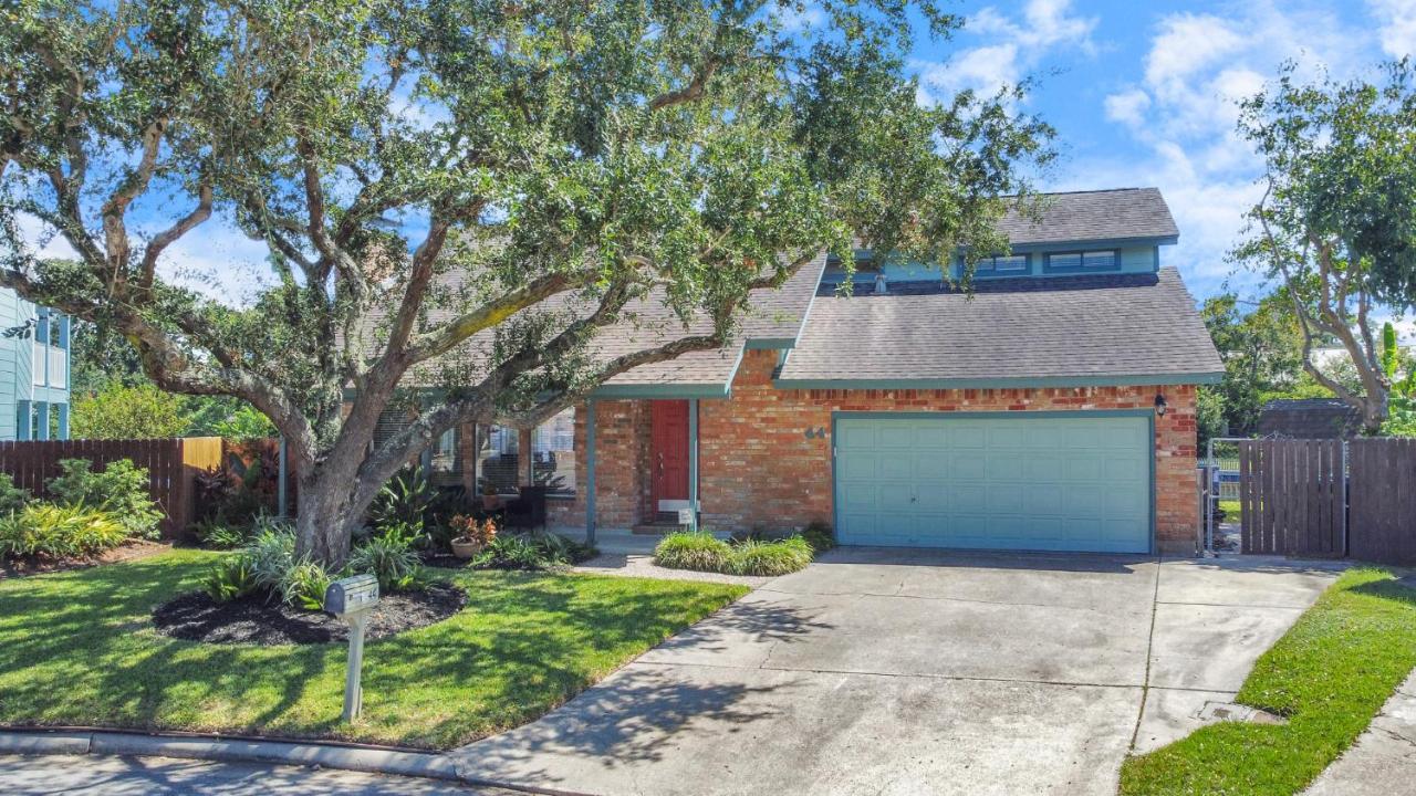 Beauty On The Water! Lake House Near The Beaches! Galveston Buitenkant foto
