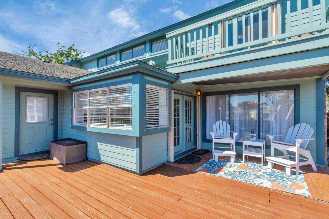 Beauty On The Water! Lake House Near The Beaches! Galveston Buitenkant foto